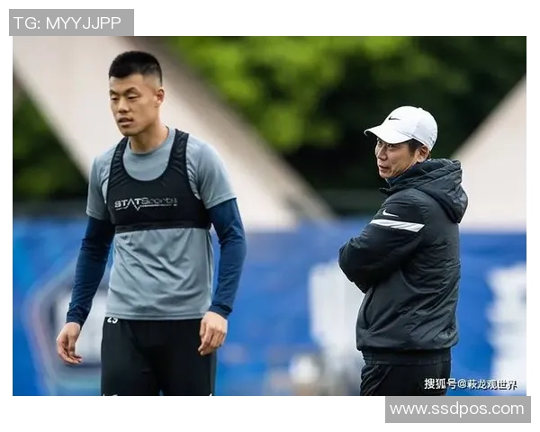 刘静独家分享足球心得与技巧助你提升球技与战术理解 刘静独家分享足球心得与技巧助你提升球技与战术理解